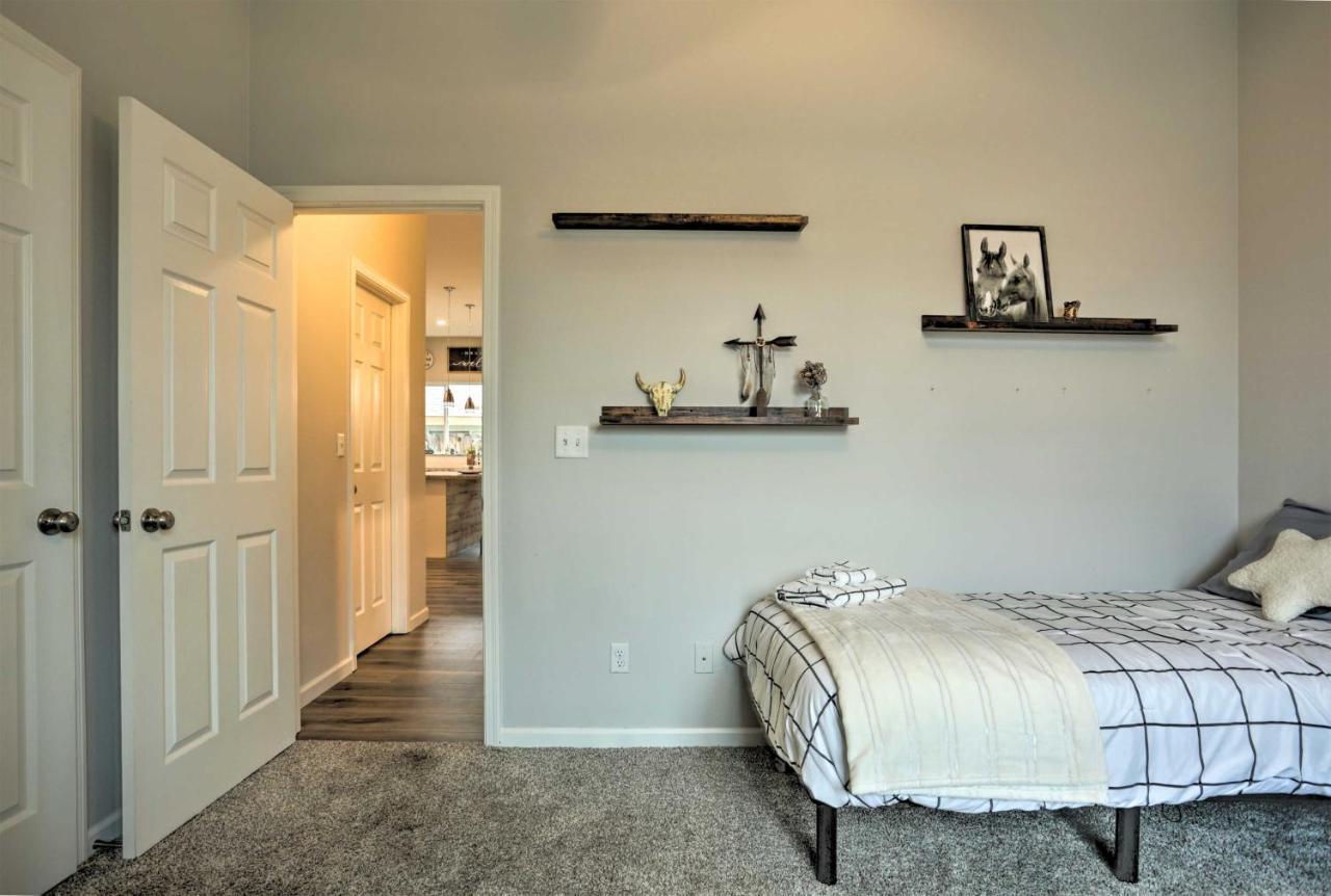 Stunning Clovis Home About 1 Mile To Old Town! 외부 사진