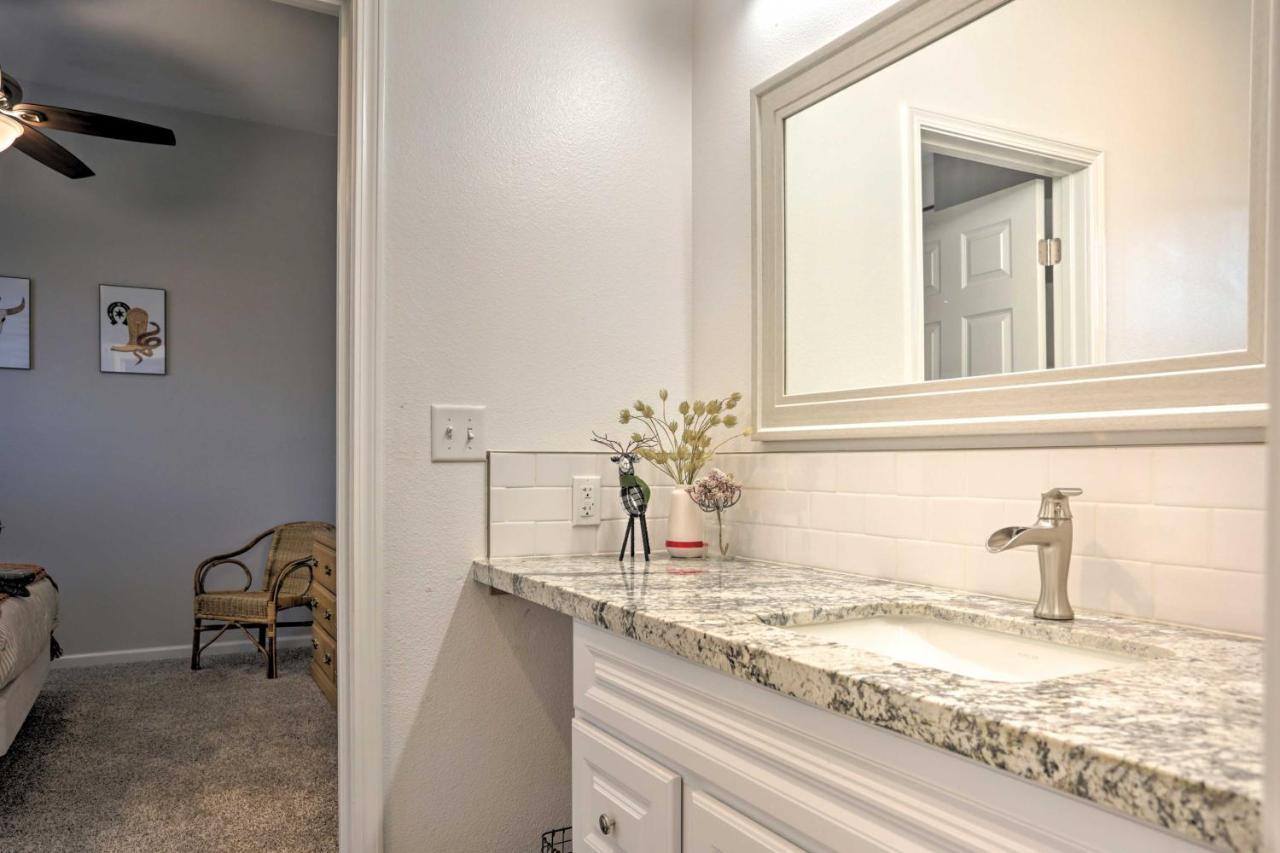 Stunning Clovis Home About 1 Mile To Old Town! 외부 사진